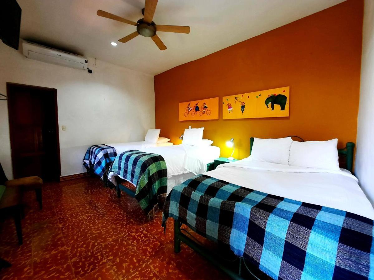 Hotel La Posada Del Doctor Леон Екстер'єр фото
