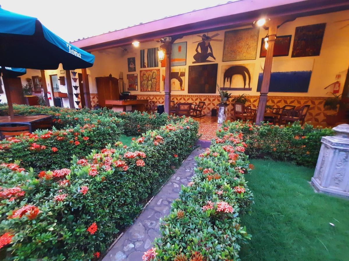 Hotel La Posada Del Doctor Леон Екстер'єр фото