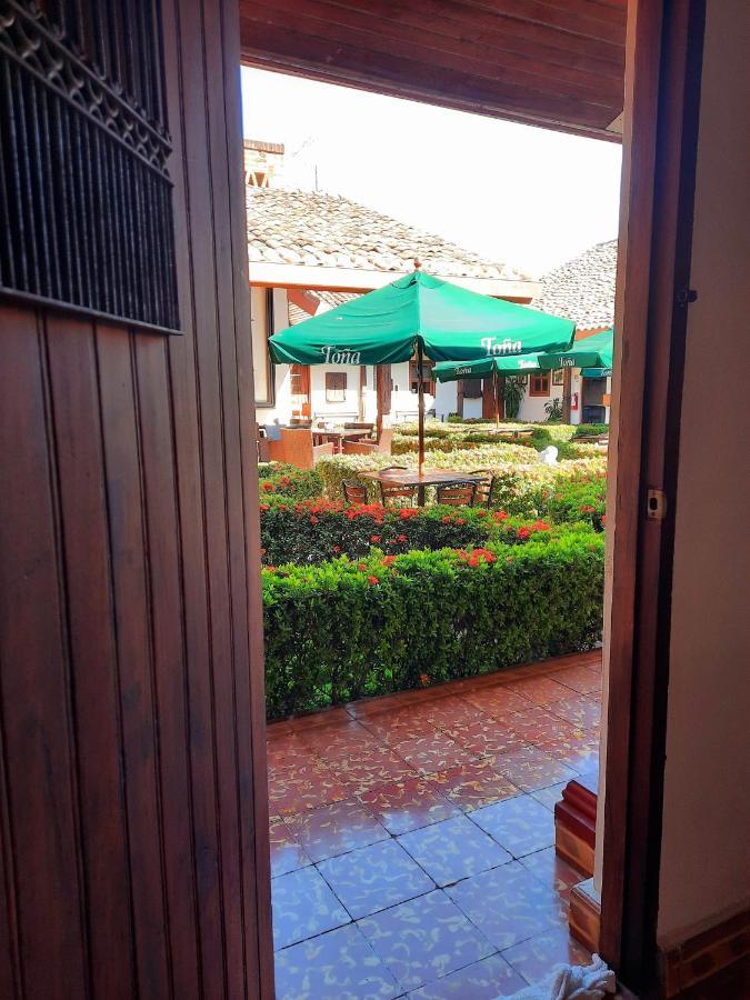 Hotel La Posada Del Doctor Леон Екстер'єр фото