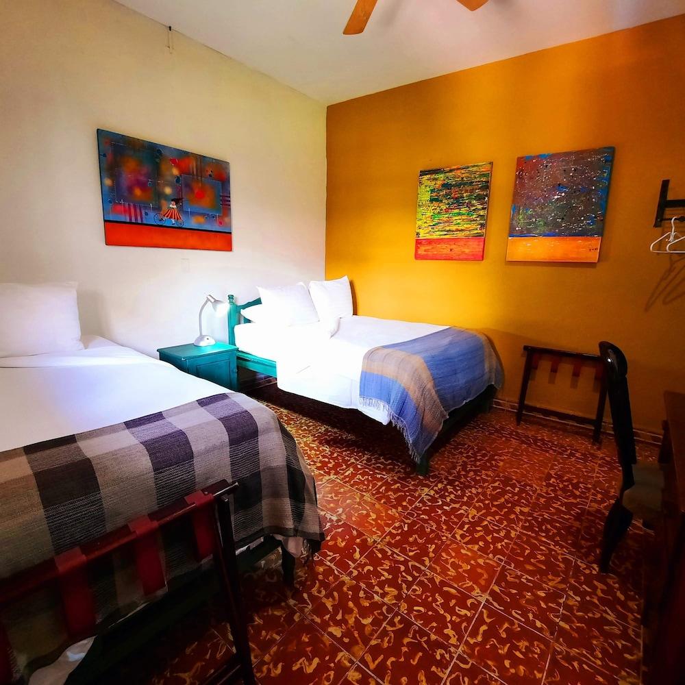 Hotel La Posada Del Doctor Леон Екстер'єр фото